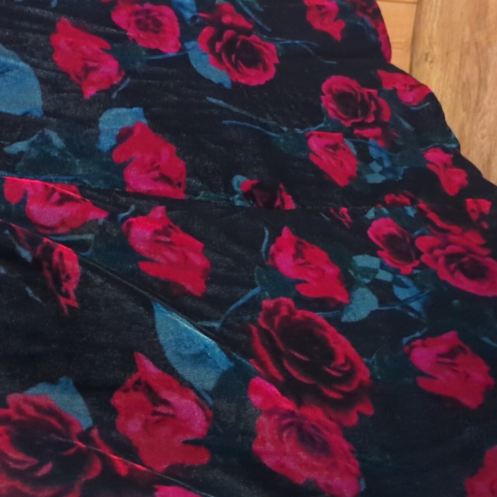 Torrid Women’s Floral Velvet Lined Long Coat - Picture 11 of 12